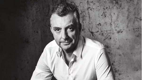 Μανουέλ Βίλας: "Κατά βάθος η ζωή είναι κωμωδία"