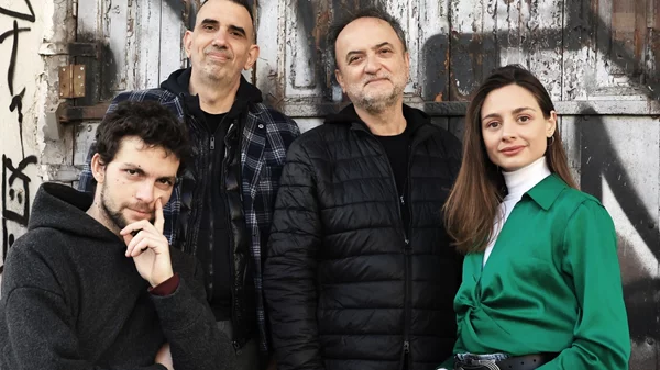 O Θοδωρής Γκόνης και ο Χρίστος Θεοδώρου μάς ξεναγούν στον δίσκο "Δεν ήμουνα ποτέ εδώ"