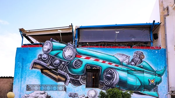 "The High Bar": Μία νέα ταράτσα για όλους στο Γκάζι