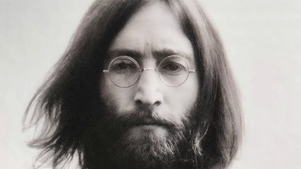 Τζον Λένον: Σαν σήμερα (9/10) γεννιέται ο θρύλος των Beatles