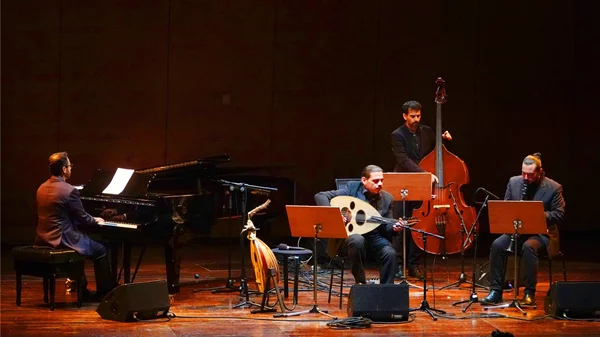 Ένα τζαζ ταξίδι στην Αίγινα