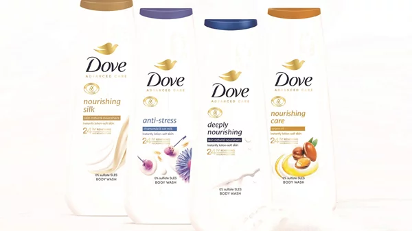 Νέα σειρά αφρόλουτρων Dove Advanced Care: 24ωρη αίσθηση ενυδάτωσης απευθείας από το ντους!