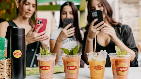 Η Lipton εντυπωσίασε με τη δημιουργική της παρουσία στο πρώτο Be Well Festival