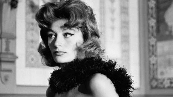 Μια βραδιά με τη "Λόλα" της Ανούκ Εμέ