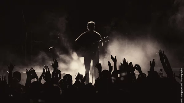 Νέα ημερομηνία για τον Σωκράτη Μάλαμα στην Αθήνα