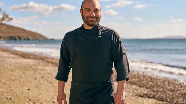 Η Μαραθιά ανοίγει τη σεζόν δυναμικά με νέο σεφ στις επάλξεις