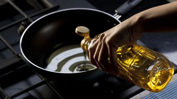 Η ανακύκλωση του οικιακού λαδιού είναι cool. Και εξαιρετικά εύκολη