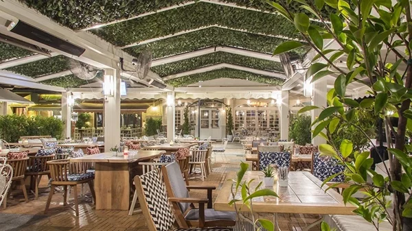 S. Pellegrino και Acqua Panna: Μας υποδέχονται στο "Family"