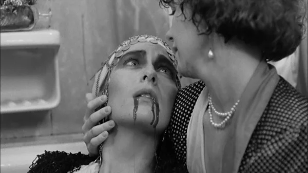 "Singapoore Sling": Παρουσίαση βιβλίου και ταινίας στο 14ο Φεστιβάλ Πρωτοποριακού Κινηματογράφου της Αθήνας