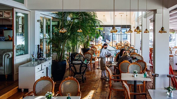 Jerome Serres και Γιάννης Μπαξεβάνης στο "Ark"