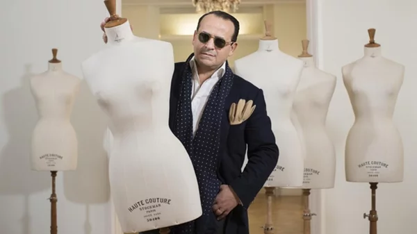 "Απλά μαθήματα ενδυματολογίας" με το Βασίλη Ζούλια