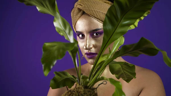 "Aφρική" ή "Πως να φυτέψετε τον νεκρό αδερφό σας" στο Vault