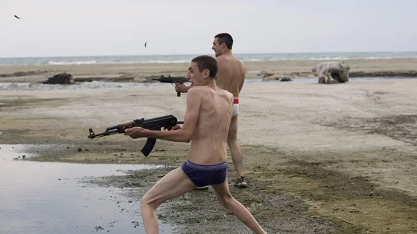 Απόψε (19/7) στην TV: Νάπολη, ελληνική επαρχία και Λονδίνο