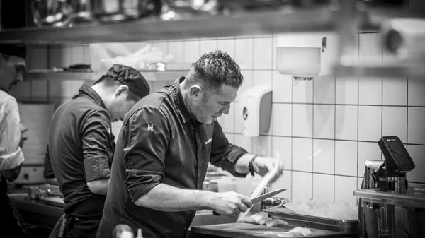 Χρυσοί Σκούφοι 2024: Ο τριάστερος κοσμοπολίτης Jacob Jan Boerma μοιράζεται μαζί μας τις πιο δυνατές στιγμές από τη συναρπαστική πορεία του