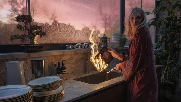 "Disclaimer": Στη Βενετία η αποθεωτική πρεμιέρα της σειράς του Αλφόνσο Κουαρόν με τους Κέιτ Μπλάνσετ και Κέβιν Κλάιν