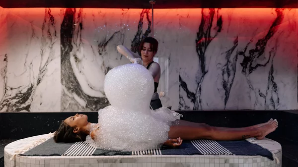 Το Paros Agnanti Resort & Spa εγκαινιάζει το Olvia Luxury Spa