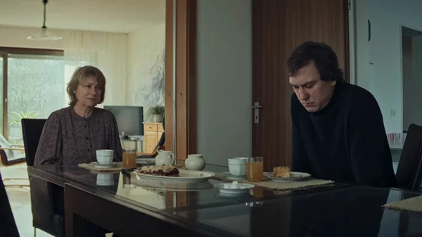 Πριν το Τέλος