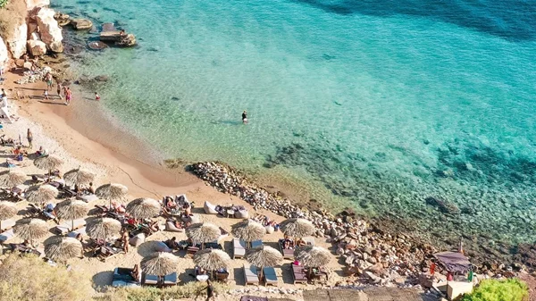 Οι καλύτερες παραλίες της Αθήνας σύμφωνα με το Condé Nast Traveller