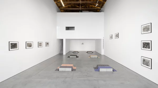 Το πρότζεκτ "Unbroken" στην The Intermission αποκαλύπτει σπασμένες και μη πτυχές της κοινωνίας