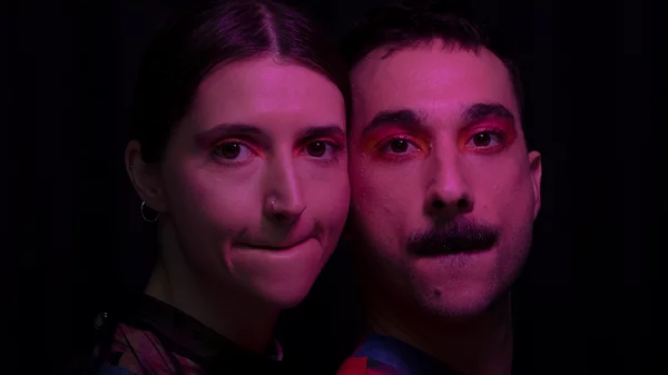 Συνάντηση θεάτρου, χορού και ηλεκτρονικής μουσικής