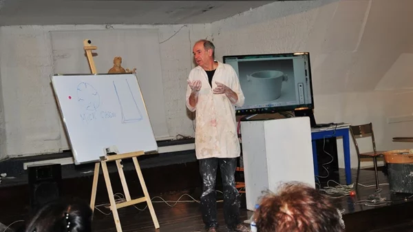 Πέθανε ο κεραμίστας Κώστας Ταρκάσης