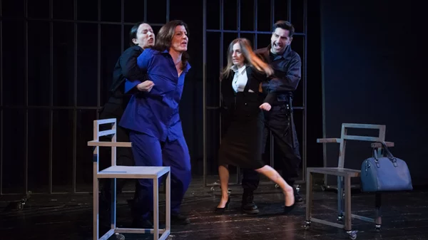 Η Γιασεμί Κηλαηδόνη λυγίζει καρδιές ως γυναίκα από "Ατσάλι"