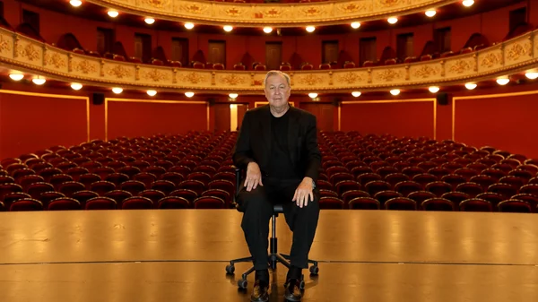 "Τρεις ψηλές γυναίκες": O Μπομπ Ουίλσον στο Δημοτικό Θέατρο Πειραιά: Η προπώληση ξεκίνησε!