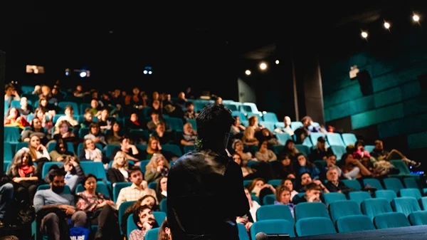 Το PDSFF24 Love & Revolt ολοκληρώθηκε σε ένα Άστορ γεμάτο και πιο ζεστό από ποτέ