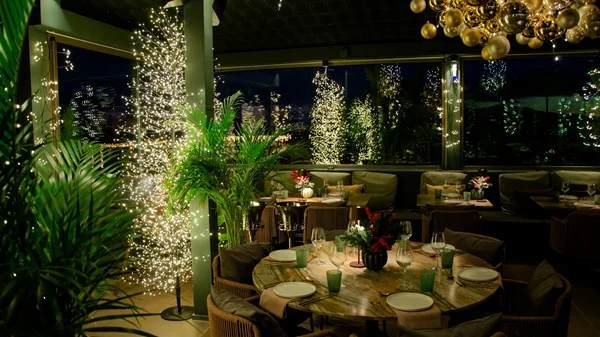 "10 Urban Roof": Γιορτές με την Αθήνα σε γκρο πλαν