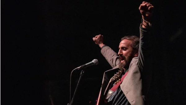 Λεωνίδας Μπαλάφας: Η μουσική επιστροφή στον Σταυρό του Νότου Club