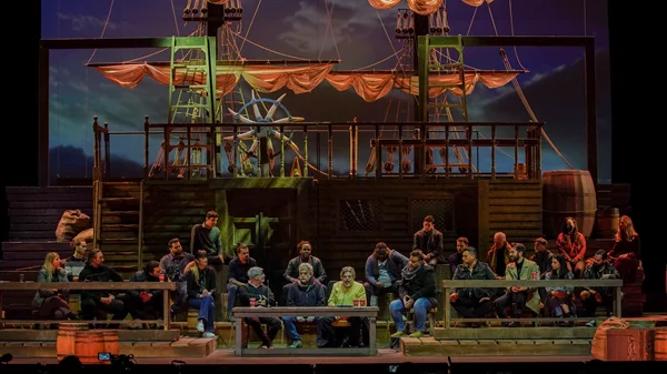 Δημήτρης Παπαδημητρίου: "Το Μόμπι Ντικ είναι ίσως η πιο εκκωφαντική και τρελή πρόταση που θα μπορούσε να είχε γίνει ποτέ"