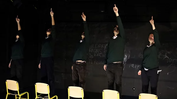 Το "Αυτό" έρχεται στο Θέατρο 104