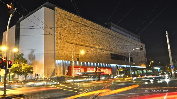 "Εν Πυρί": Μια βραδιά με πρωταγωνιστές το κοντραμπάσο και ηλεκτρονικά όργανα στο ΕΜΣΤ