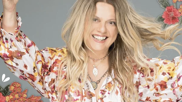 Ο επίλογος του καλοκαιριού της Ελένης Τσαλιγοπούλου γράφεται στο θέατρο Άλσος