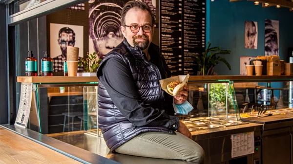 Για τον Δημήτρη Παμπόρη το bao bun είναι μόνο ένας καμβάς