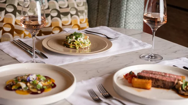 Wine pairing στο "Amber Cellar Bar & Restaurant"