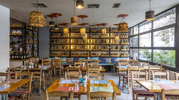 "Ρακί μεζέ": Με σήμα το ρακοκάζανο