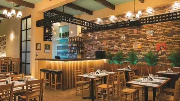 "Καγιαbee", Κρήτη