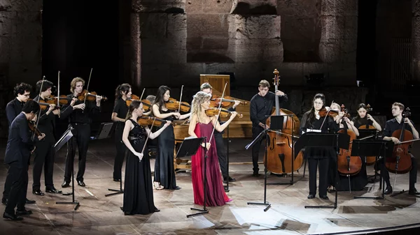 Διαφορετικές ερμηνείες έργων μπαρόκ από διάσημους σολίστ (Μούττερ, Στώυερμαν)