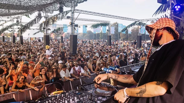 O Folamour έρχεται στο "Universe" για ένα ολονύχτιο πάρτι