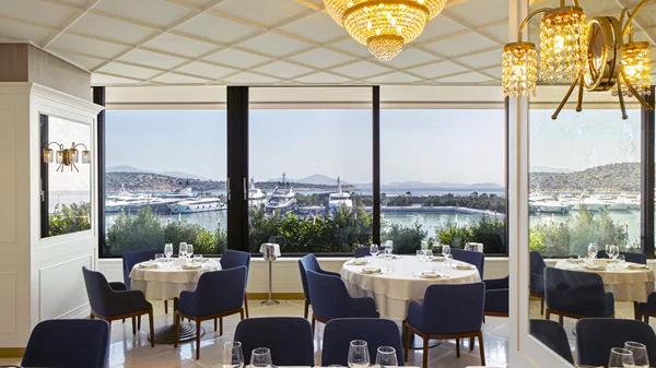 "Cova Astir Marina": Γλυκιά ζωή στη Ριβιέρα