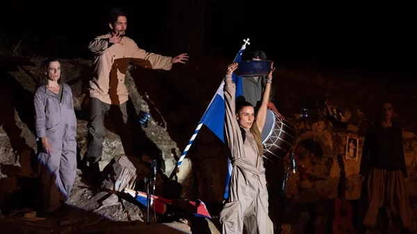 Παράσταση-αφιέρωμα στη Σμύρνη του 1922 στο θέατρο Αλκμήνη