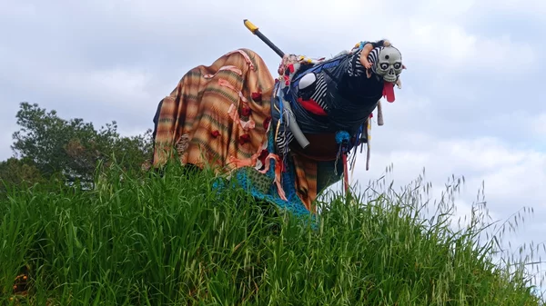 Η Stoa 42 φιλοξενεί τους Sinodi Papu σε ένα αντισυμβατικό λαϊκό θέαμα