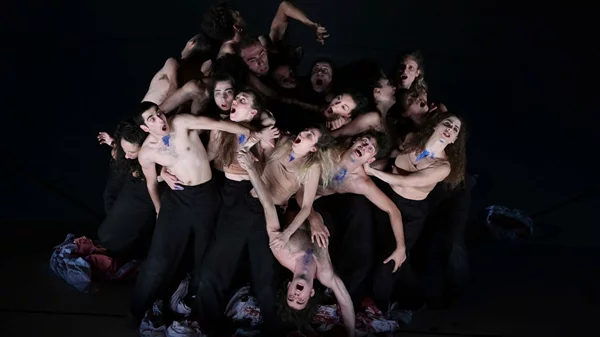 Η "Ορέστεια" του Θεόδωρου Τερζόπουλου συνεχίζει την καλοκαιρινή της περιοδεία