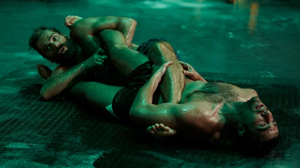 Πρώτες φωτογραφίες από την "Θηβαΐδα ή Τα αδέλφια εχθροί" του Ρακίνα στο Δημοτικό Θέατρο Πειραιά