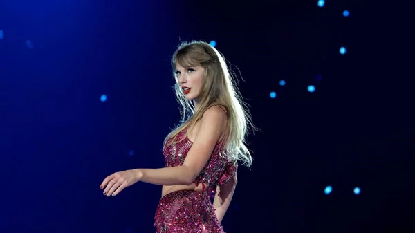 Οι 5 καλύτερες αναφορές της TV στην Taylor Swift