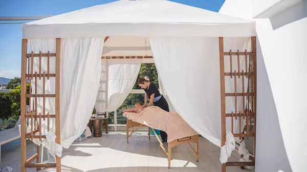 World Wellness Weekend στο St.George Lycabettus