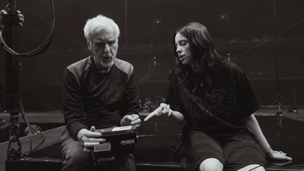 Η Billie Eilish συναντά τον James Cameron στη μεγάλη οθόνη