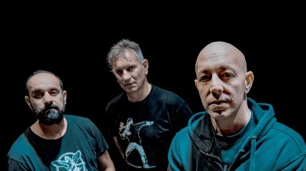 Τα Γυμνά Καλώδια στο "ΙΛΙΟΝ plus"