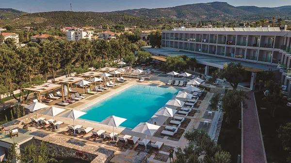 "Amaronda Resort & Spa": Ωδή στη σύγχρονη φιλοξενία στην Ερέτρια